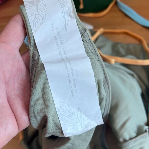 prAna TULUM Womens One-Piece Swimsuit MEDIUM in Sweet Agave Color Block - Picture 7 of 7